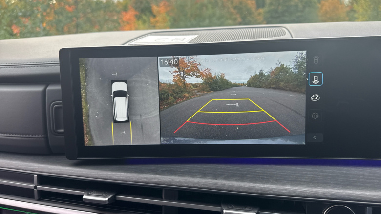 Hyundai SANTA FE 1.6 TGDi Hybrid Ultimate 5dr 4WD Auto Hybrid Estate